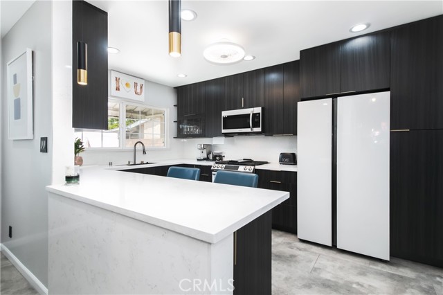 8527 Casaba Avenue, Winnetka CA: https://media.crmls.org/medias/bc67a0bc-dc0b-4427-bee2-38ec643b03b2.jpg