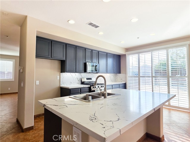 4792 Parkscape, Riverside CA: https://media.crmls.org/medias/bc68240c-d528-4c4e-af69-f25b5ede3ce8.jpg