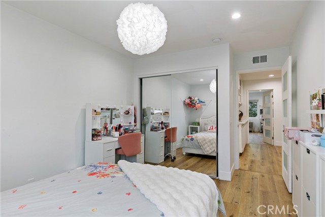 Detail Gallery Image 20 of 43 For 24411 Highlander Rd, West Hills,  CA 91307 - 5 Beds | 2/1 Baths