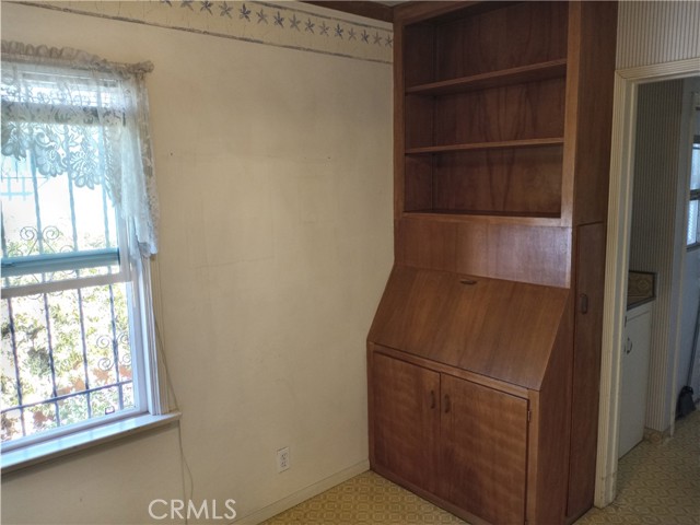 Built-in Desk