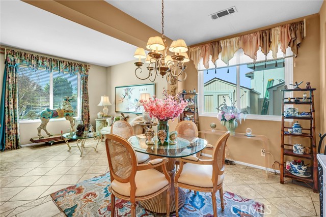 Detail Gallery Image 7 of 50 For 25304 Rolling Greens, Saugus,  CA 91350 - 6 Beds | 4 Baths