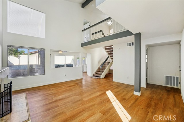 Detail Gallery Image 4 of 29 For 11897 Graham St, Moreno Valley,  CA 92557 - 3 Beds | 2/1 Baths