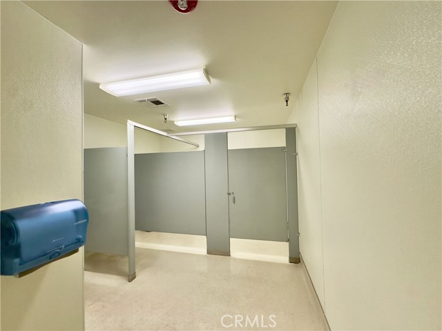 887 E 2nd Street, Pomona, California 91766, ,Commercial Lease,For Rent,887 E 2nd Street,CRIV25069785