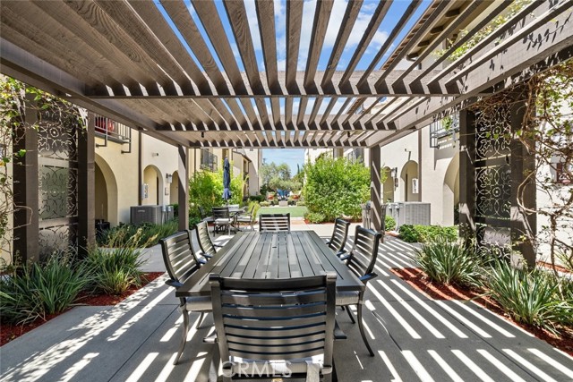 Detail Gallery Image 31 of 33 For 22244 Meyler Street, Torrance,  CA 90502 - 3 Beds | 3 Baths