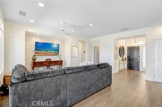 Image 1 of 9 For 81880 Eagle Claw Drive