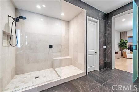 Detail Gallery Image 10 of 15 For 5482 Heritage Oak Drive, Lake Forest,  CA 92679 - 5 Beds | 4/1 Baths