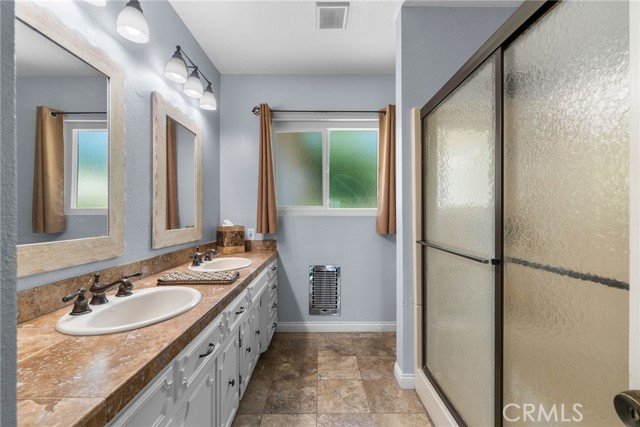 1560 Trellis Lane, Escondido, California 92026, 3 Bedrooms Bedrooms, ,3 BathroomsBathrooms,Residential,For Sale,Trellis Lane,EV24122644