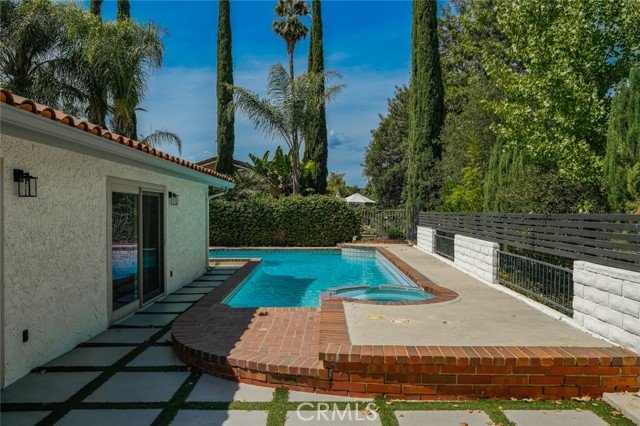 Detail Gallery Image 25 of 28 For 2257 Glastonbury, Westlake Village,  CA 91361 - 4 Beds | 2 Baths