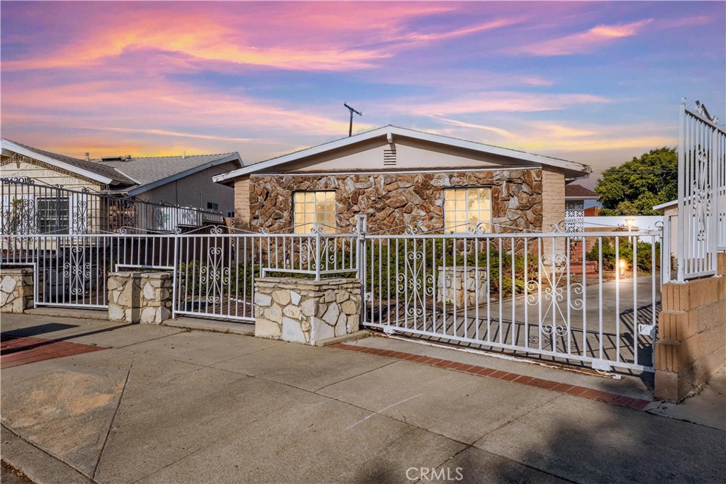 MLS #OC25275779 image #32