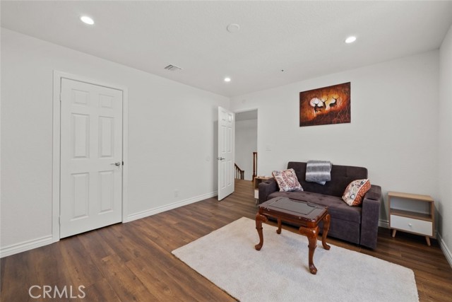 Detail Gallery Image 31 of 41 For 31373 Angeles Forest, Palmdale,  CA 93550 - 4 Beds | 3 Baths