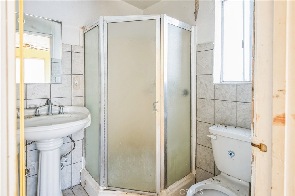 https://media.crmls.org/medias/bc6d58c2-e4bf-40a0-a2e9-4804136028ac.jpg?preset=X-Large