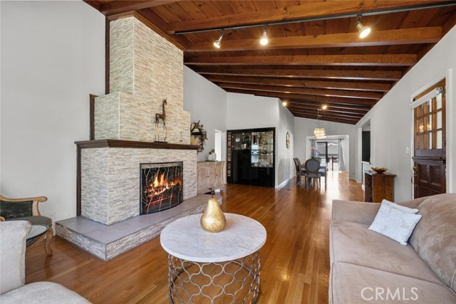 2920 Fairmount Avenue, La Crescenta CA: https://media.crmls.org/medias/bc6d5c99-973b-43fb-b222-0eb94157d5f7.jpg