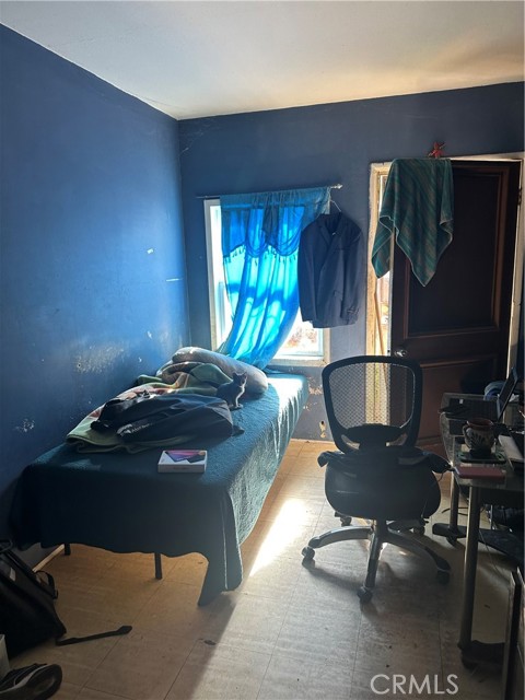 Detail Gallery Image 6 of 14 For 11507 Grape, Los Angeles,  CA 90059 - – Beds | – Baths