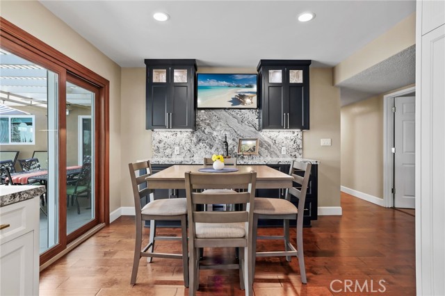 11571 Harrisburg, Rossmoor CA: https://media.crmls.org/medias/bc6d6f15-8c7a-4de0-83f9-851775ea0843.jpg
