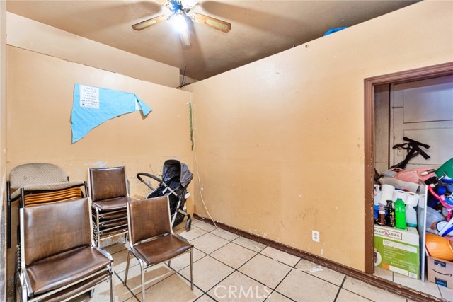 900 Sonora Street, Madera CA: https://media.crmls.org/medias/bc6f1b71-f075-4133-b65d-0e4088fc2438.jpg