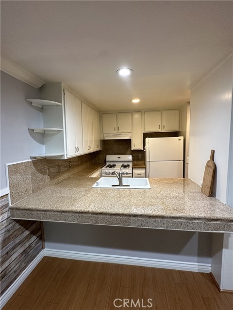 Detail Gallery Image 5 of 21 For 4900 E Chapman Ave #82,  Orange,  CA 92869 - 1 Beds | 1 Baths