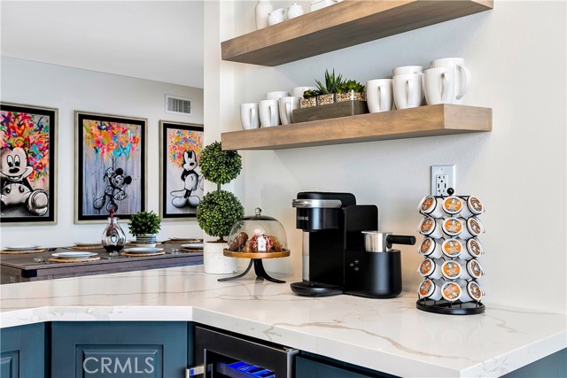 Detail Gallery Image 8 of 44 For 2809 Olive Ln, Santa Ana,  CA 92706 - 4 Beds | 2 Baths