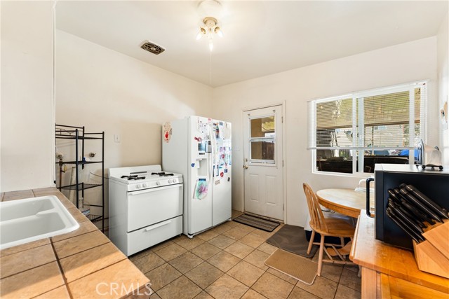 Detail Gallery Image 9 of 31 For 696 Illinois Ave, Beaumont,  CA 92223 - – Beds | – Baths