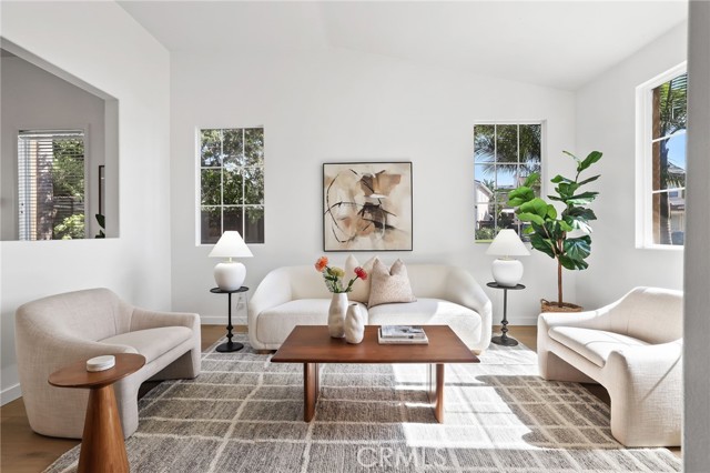 Detail Gallery Image 5 of 39 For 587 Big Sky Dr, Oceanside,  CA 92058 - 4 Beds | 2 Baths