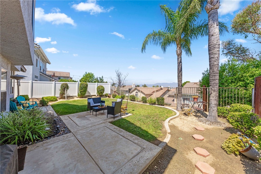 Detail Gallery Image 22 of 50 For 2929 Camellia Ct, Corona,  CA 92882 - 5 Beds | 2/1 Baths