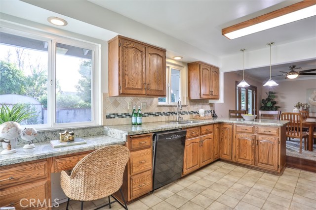 Detail Gallery Image 13 of 43 For 1102 E Renwick, Glendora,  CA 91740 - 3 Beds | 2 Baths