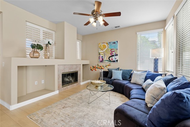 Detail Gallery Image 12 of 37 For 9 Baroque Way, Lake Forest,  CA 92610 - 5 Beds | 2/1 Baths