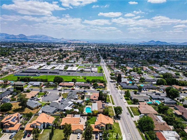 931 N Eucalyptus Avenue, Rialto CA: https://media.crmls.org/medias/bc73381f-305b-4a31-a87b-f08499527e2f.jpg