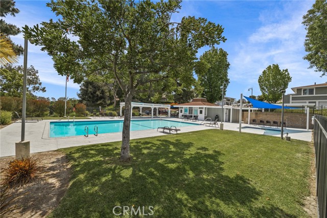 23006 Via Cereza, Mission Viejo CA: https://media.crmls.org/medias/bc738886-f8fb-4e35-bd52-cfa869735ef1.jpg