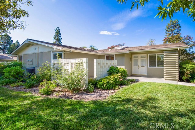 80 Calle Aragon #A, Laguna Woods, CA 92637