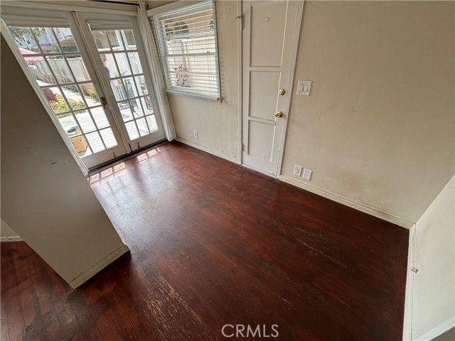 218 N Broadway, Redondo Beach CA: https://media.crmls.org/medias/bc73e197-61e4-443b-959a-82428f5061ae.jpg