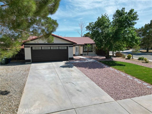 10779 Begonia Street, Adelanto CA: https://media.crmls.org/medias/bc74290b-fca7-4930-9b99-098ac681c97f.jpg
