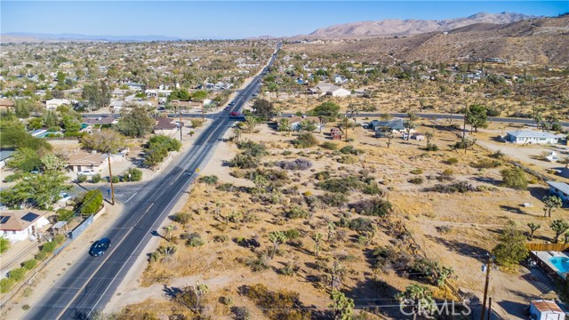 Detail Gallery Image 8 of 10 For 57157 Onaga Trl, Yucca Valley,  CA 92284 - – Beds | – Baths