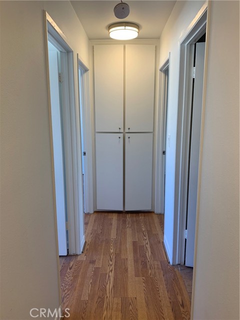 Detail Gallery Image 8 of 24 For 19234 Hamlin, Reseda,  CA 91335 - 3 Beds | 2 Baths