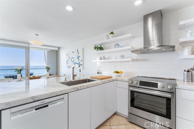 1585 S Coast, Laguna Beach CA: https://media.crmls.org/medias/bc7510a5-cf37-4a9a-ab62-648d892b8563.jpg