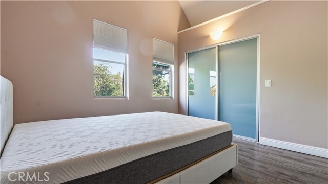 Detail Gallery Image 16 of 32 For 14256 Victory Bld #3,  Van Nuys,  CA 91401 - 2 Beds | 2 Baths