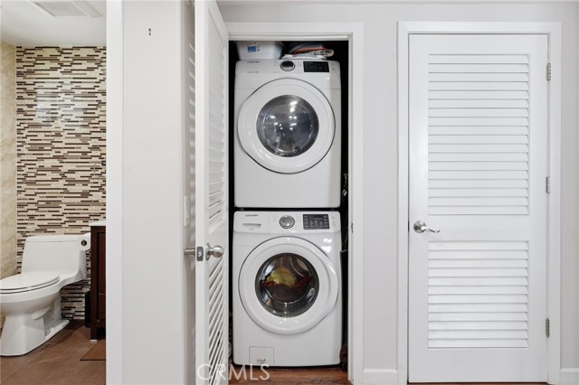 Detail Gallery Image 21 of 37 For 15735 Nordhoff St #11,  North Hills,  CA 91343 - 3 Beds | 3 Baths