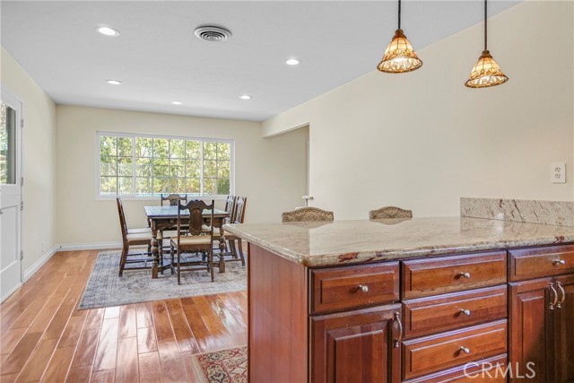 Detail Gallery Image 10 of 30 For 1681 Blueberry Way, Tustin,  CA 92780 - 5 Beds | 3 Baths