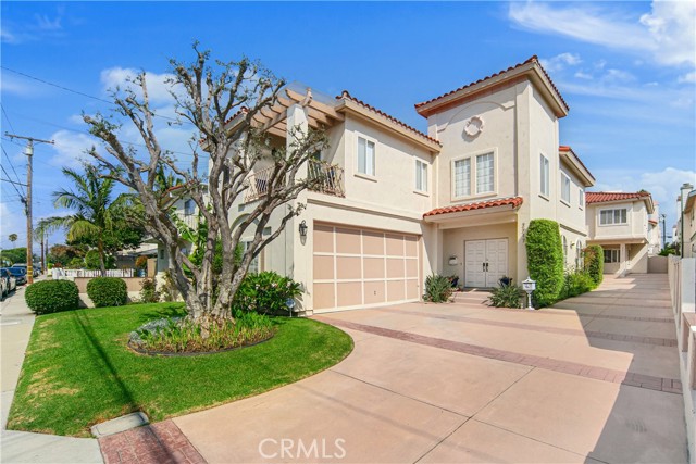 2217 Clark Lane, Redondo Beach, California 90278, 3 Bedrooms Bedrooms, ,2 BathroomsBathrooms,Residential,Sold,Clark,SB21198927