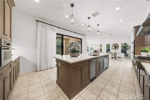 Detail Gallery Image 11 of 48 For 12000 Mirabel, Porter Ranch,  CA 91326 - 5 Beds | 4/1 Baths