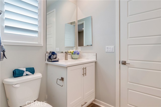 Detail Gallery Image 19 of 39 For 6509 Canyon Oaks Dr, Simi Valley,  CA 93063 - 5 Beds | 5/1 Baths