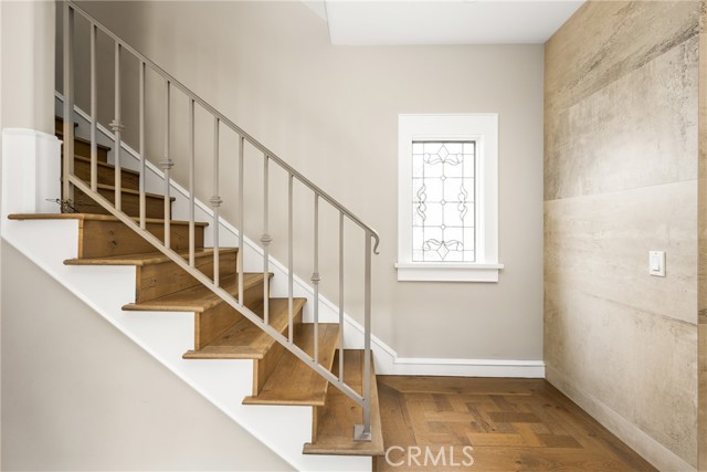 271 Prospect Avenue, Long Beach CA: https://media.crmls.org/medias/bc7d48b6-d66b-43ca-8689-00a55d97fd9b.jpg