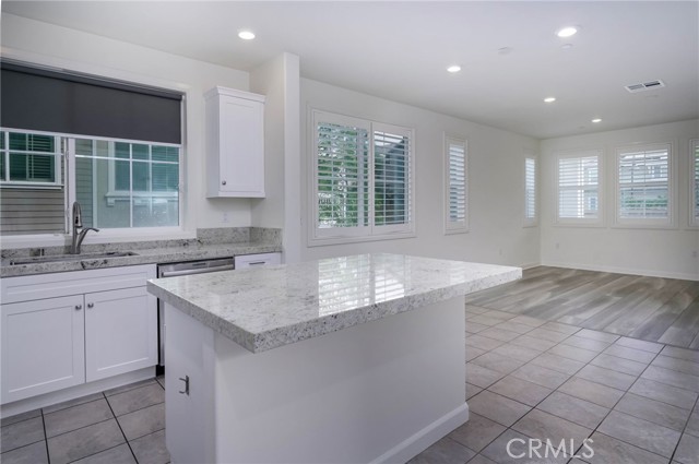 Detail Gallery Image 8 of 39 For 4326 Canyon Coral, Yorba Linda,  CA 92886 - 4 Beds | 3/1 Baths