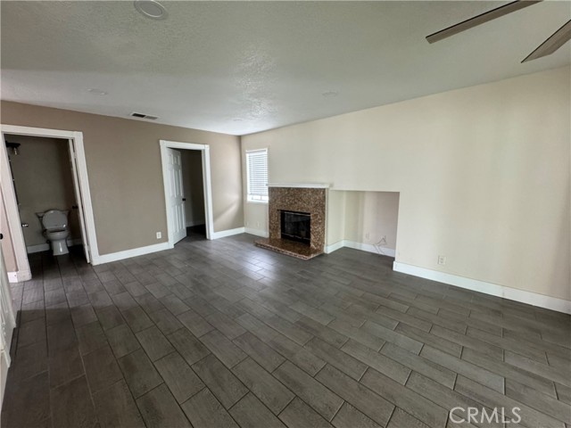 461 Camino Los Gallos, Perris CA: https://media.crmls.org/medias/bc7ee1c1-dea2-484d-a5df-d8bd19d35e2b.jpg
