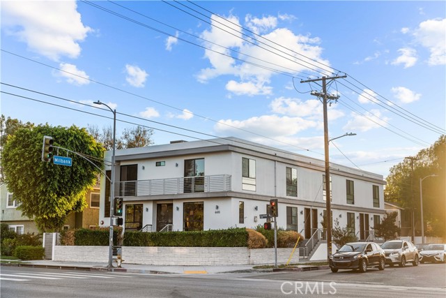 Detail Gallery Image 7 of 45 For 4485 Hazeltine Ave #1,  Sherman Oaks,  CA 91423 - 2 Beds | 2/1 Baths