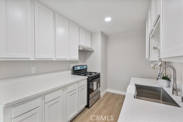 Detail Gallery Image 10 of 25 For 15475 Shadow Mountain Ln, Lake Elsinore,  CA 92530 - 3 Beds | 2 Baths
