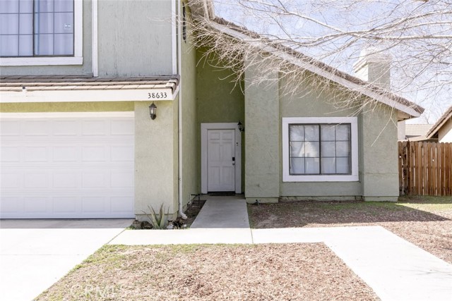 Detail Gallery Image 2 of 30 For 38633 Angele Trumpet Ct, Palmdale,  CA 93550 - 4 Beds | 3 Baths