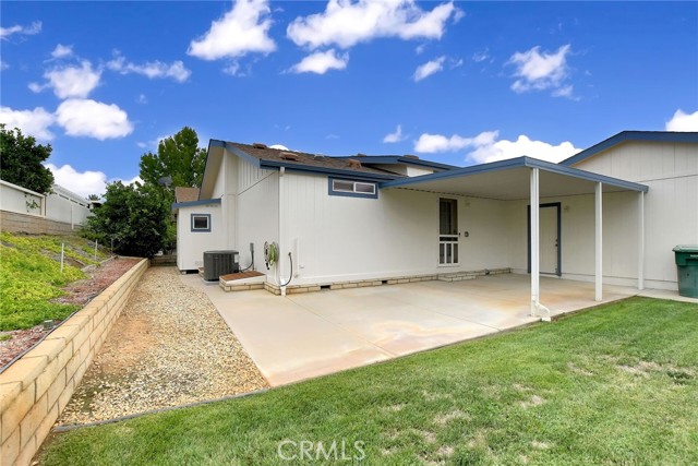 10961 Desert Lawn Drive, Calimesa CA: https://media.crmls.org/medias/bc8099ba-c685-4a7d-9e4a-dd892d2a4115.jpg