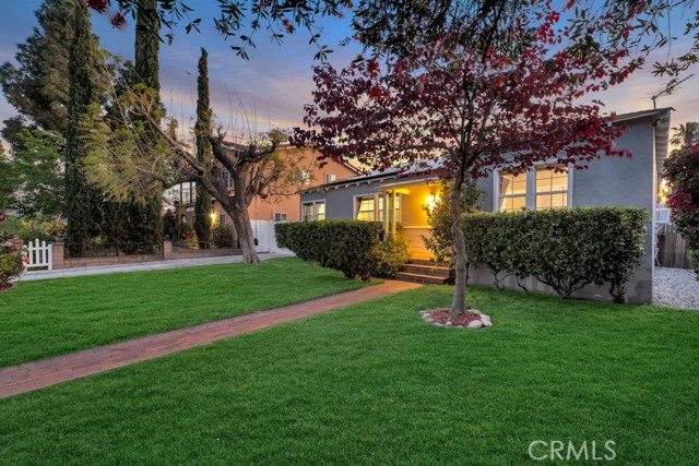6507 Gentry Avenue, North Hollywood CA: https://media.crmls.org/medias/bc81015f-01c4-4ab1-8347-3274bb04b01f.jpg