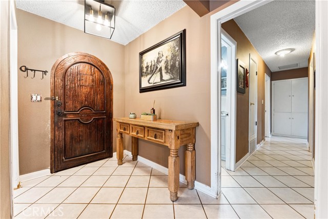 1646 E 15th Street, Santa Ana CA: https://media.crmls.org/medias/bc82fde4-7f60-4ef8-ac4b-81f0a7afc81e.jpg