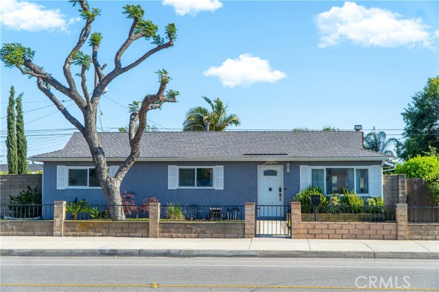 Detail Gallery Image 2 of 16 For 4865 Orchard St, Montclair,  CA 91763 - 3 Beds | 2 Baths